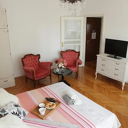 London Lägenhet Belgrad